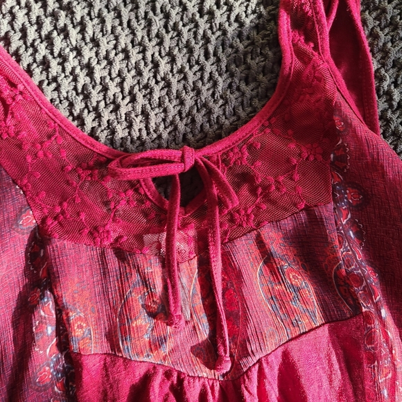 DayTrip Top - Picture 2 of 4